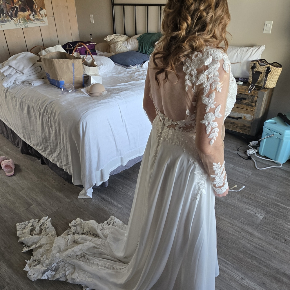 Allure White Lace Wedding Dress